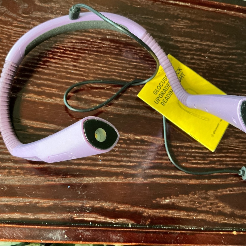 Upgraded neck reading light